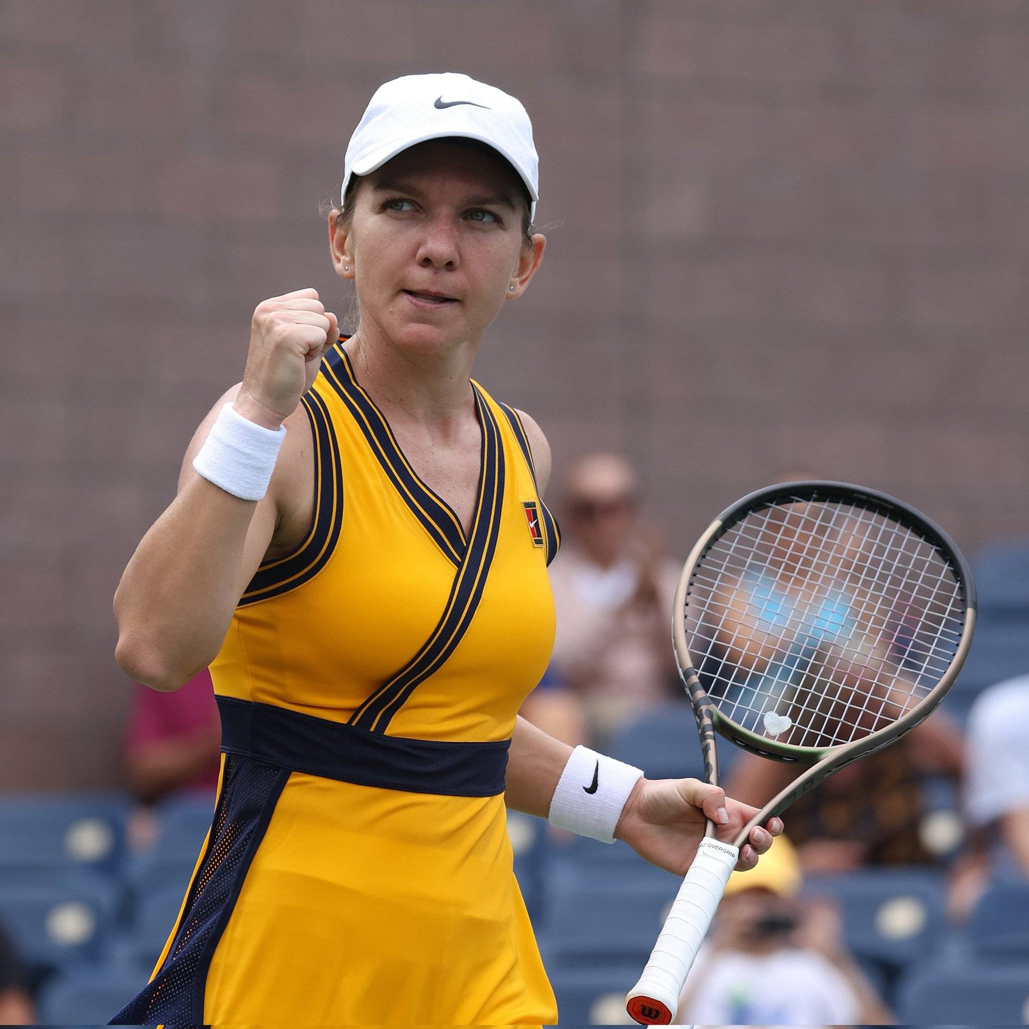 YABO-穆古鲁扎连续五场比赛得分超过最后时刻胜出，老鹰不断突破！赢得满堂喝彩的简单介绍