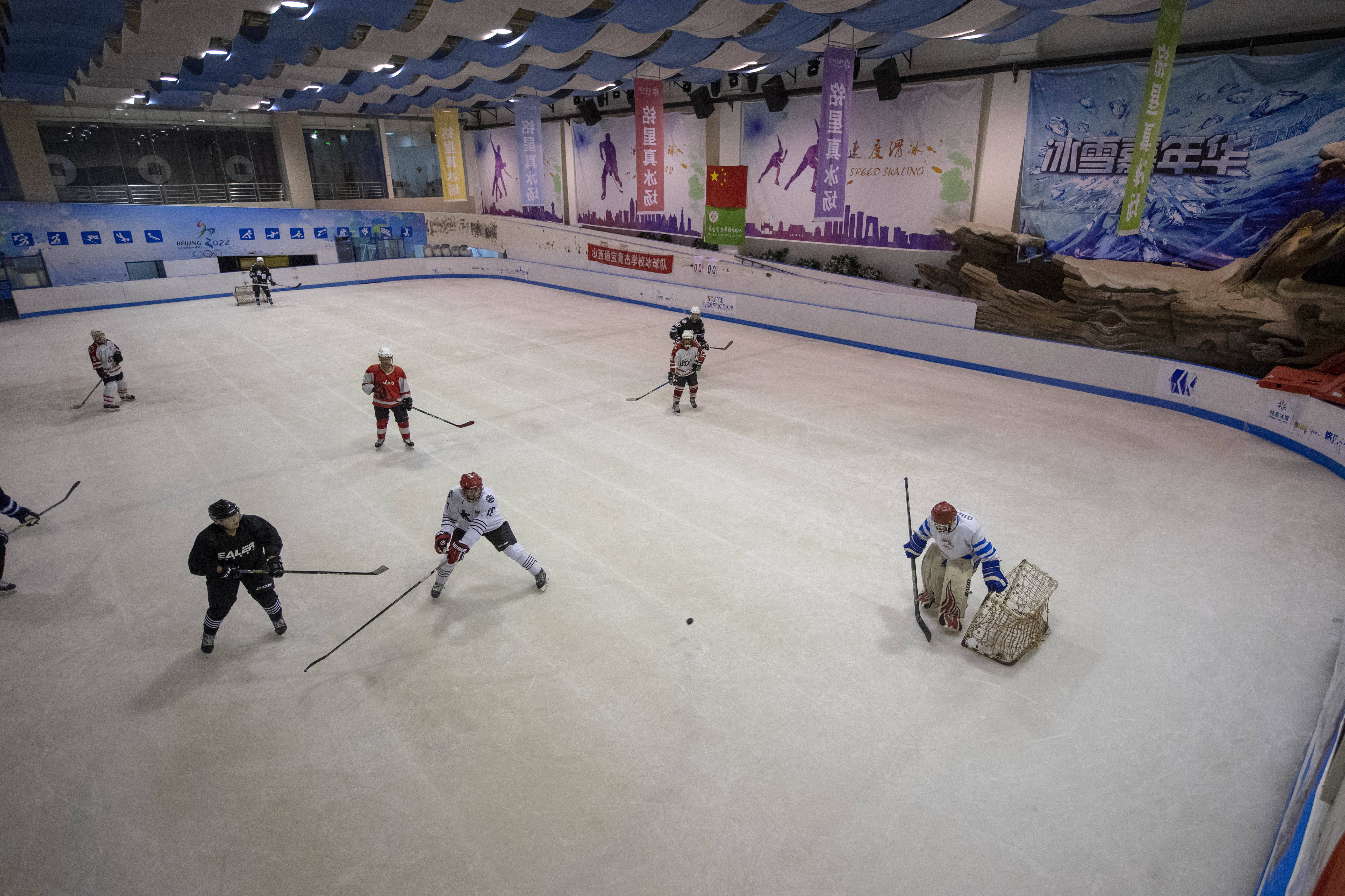 YABO- 十四冬青年男子冰球比赛视频全部列表 