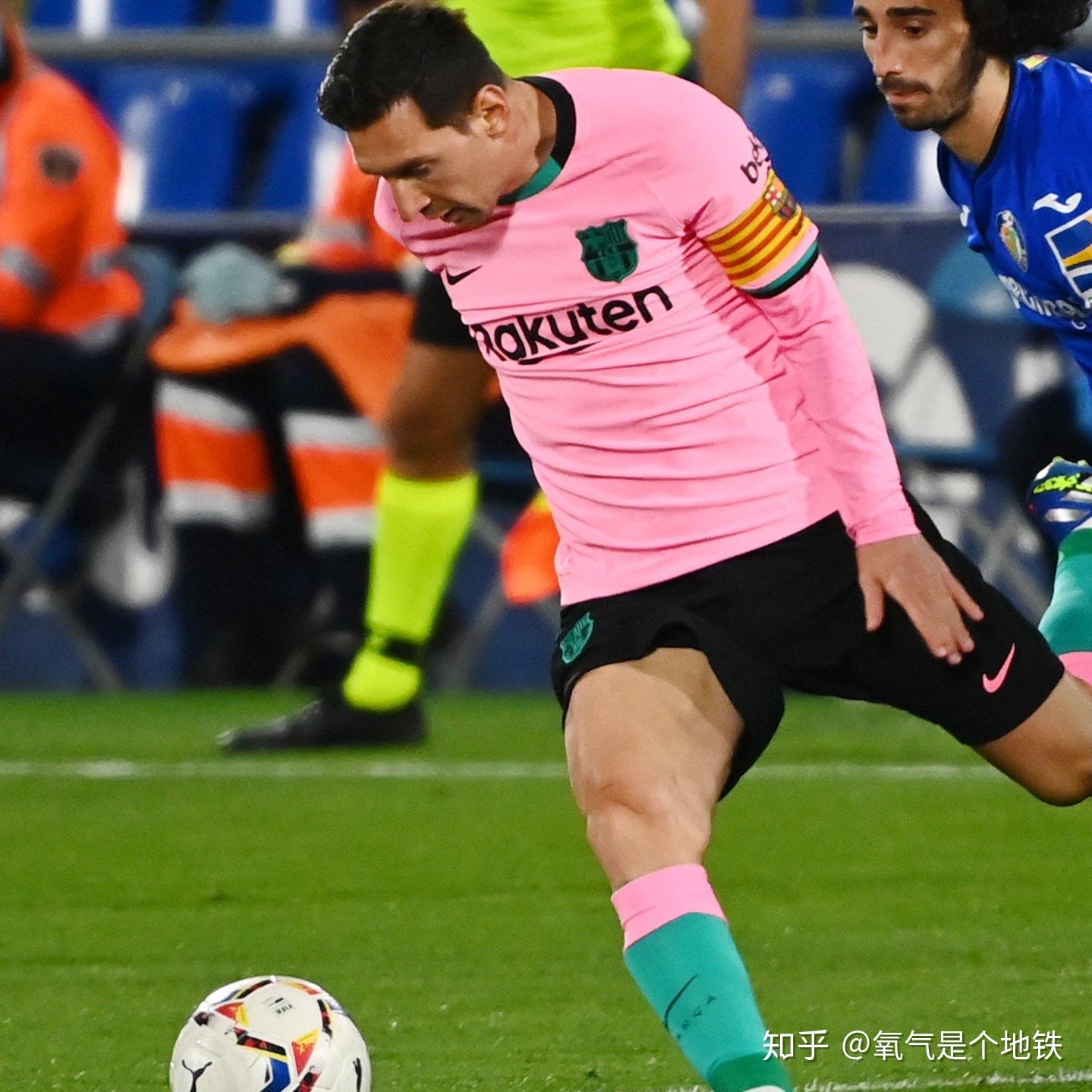 亚博-Karsa爆冷击败德国队，问鼎冠军引爆全场！的简单介绍