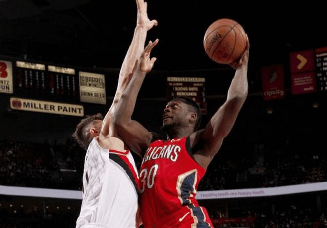 亚博- 二胡独奏踏上幸福路 