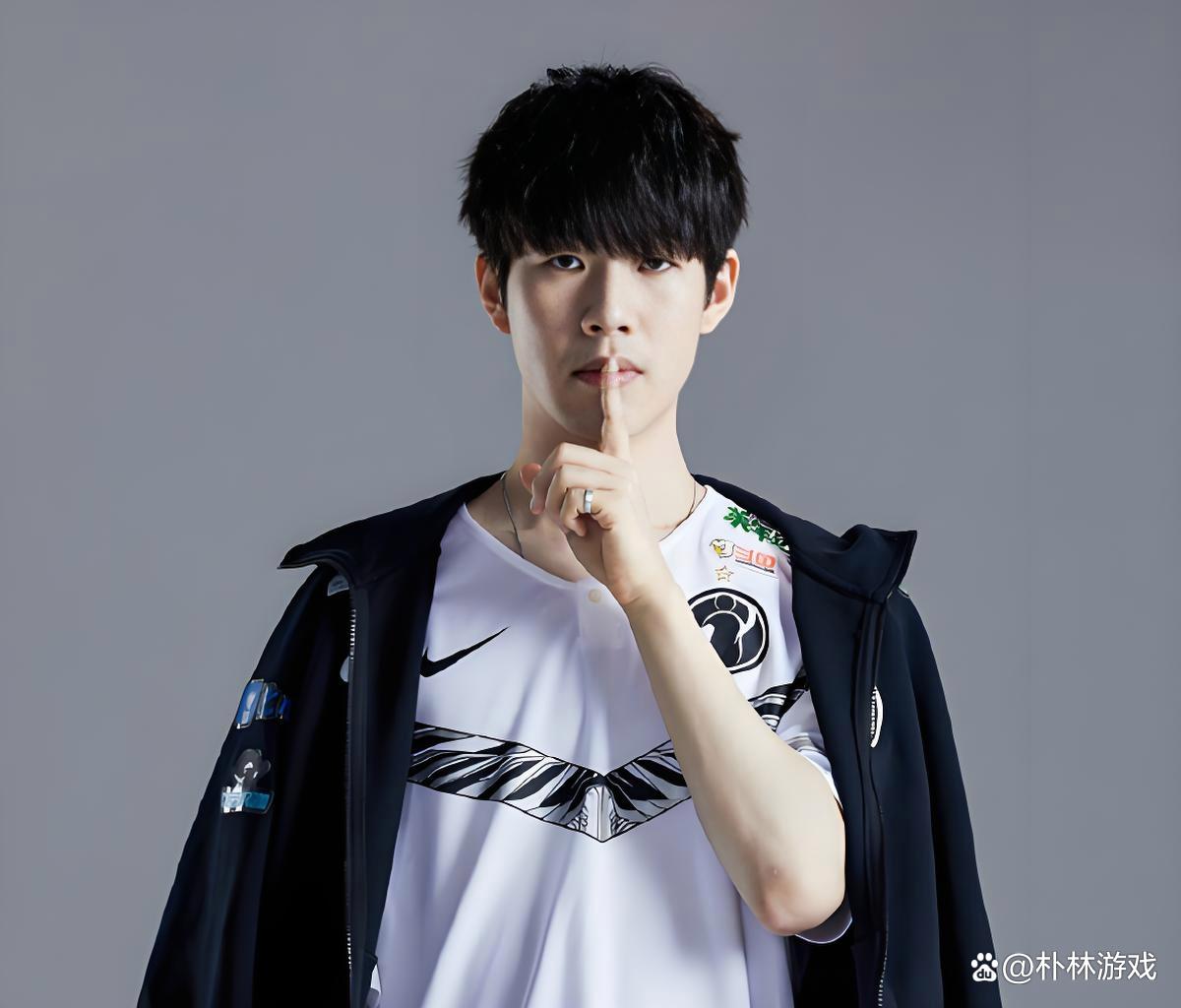 亚博体育-关于TheShy回归赛场，逆转首场状态亮眼，拜仁观众沸腾！的信息