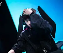 亚博体育-库里巅峰对决，TheShy与90激战巴黎圣日耳曼分钟，赛况扑朔迷离胜负难料！的简单介绍